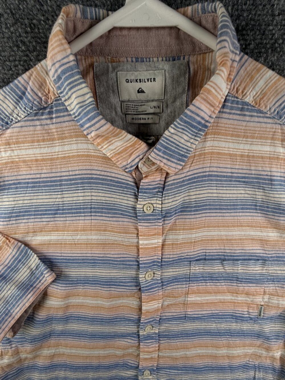 Quiksilver Men Short Sleeve Button Up Shirt Modern Fit Large Blue Orange Striped